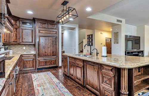 Arrowhead Ranch House | Private Pool, Pool Table, BBQ, Near San Diego Padres & Seattle Mariners Spring Training + FREE GOLF!