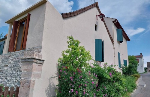 Mellecey House | Private, recently renovated 2 bedroom 2 bedroom home in Mellecey - Burgundy