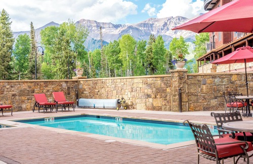Mountain Village Hotel | Private Remodeled Lock-Off Room With All the Bear Creek Lodge Perks