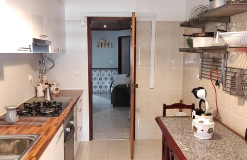Corroios Apartment | Private room A/C, Cable TV, Wifi