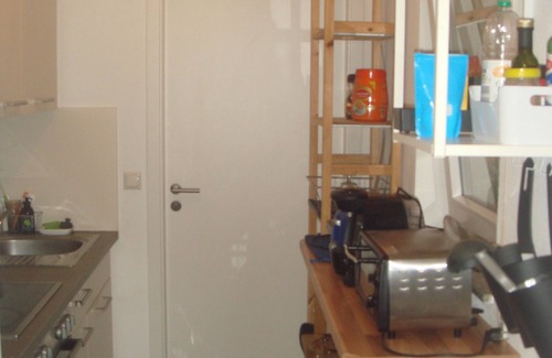 Innere Neustadt Apartment | Private room apartment with shared Bathroom available near Elbe River