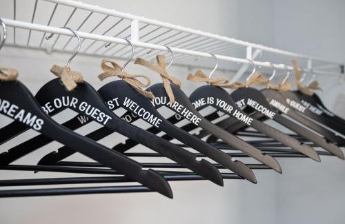 Provincetowne House | Private Room in Ballantyne