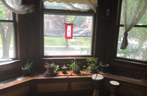 Milwaukee House | Private Room in Beautiful Victorian Home
