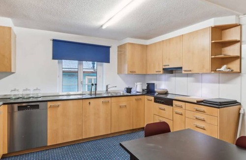 Dietikon District Apartment | Private room in lovely shared property near Zurich