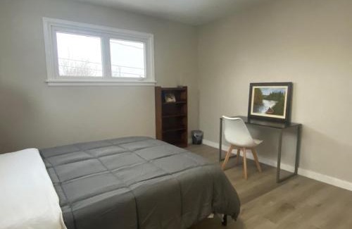 Moncton House | Private Room Lakeview House- Westmount