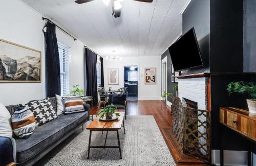Freetown - Port Rico House | Private Room Retreat in a Shared House Setting