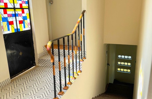 Americana House | Private room with private bathroom in the Americana neighborhood