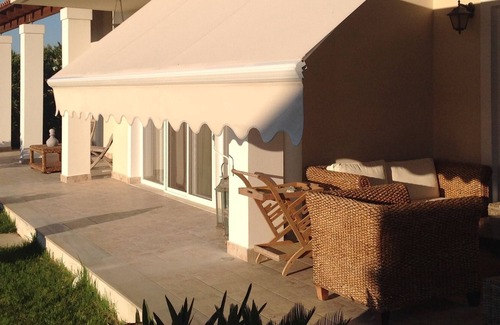 Amaniou Villa | Private rooms in villa