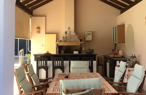 Amaniou Villa | Private rooms in villa