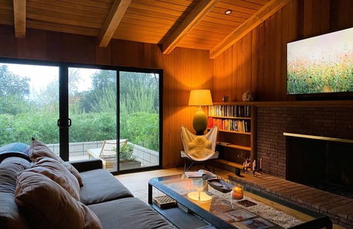 Ojai House | Private sanctuary in Ojai's prestigious Arbolada neighborhood, walk to downtown