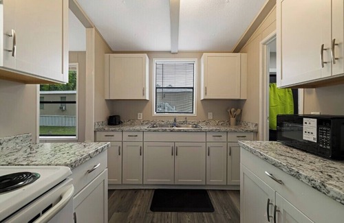 Savannah House | Private Savannah Retreat Near Historic Riverfront!