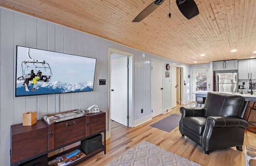 Beech Mountain Condo | Private Ski Getaway in Beech Mountain