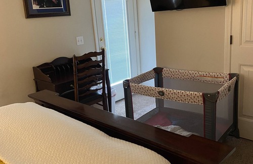 Fayetteville House | Private Skybox near Razorback Stadium