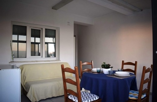Gambelas House | Private Studio - A/C