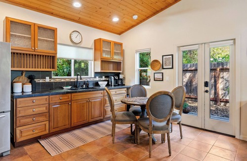 Atascadero House | Private Studio Sleeps 4!