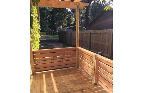 Texarkana Apartment | Private Studio w/Sun Deck, Close to Everything