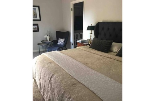 Texarkana Apartment | Private Studio w/Sun Deck, Close to Everything