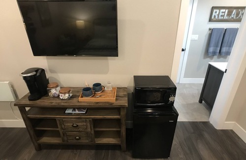 Arroyo Grande House | Private suite by Village of Arroyo Grande. Close to beaches, hiking & wineries!