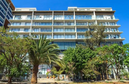 Financial District Apartment | Private Suite with Incredible View & Pool
