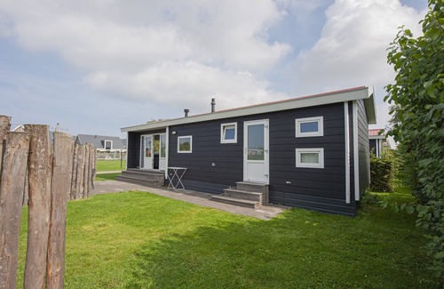 Nieuwvliet House | Private terrace, dogs allowed, close to the animation