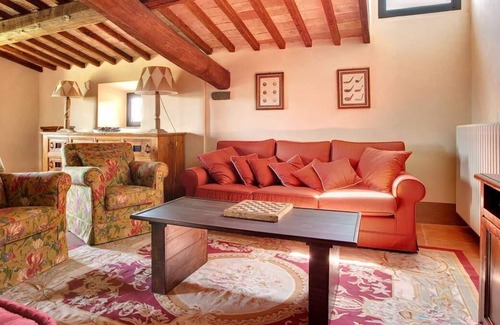 Mercatale Val di Pesa Villa | Private Tuscan villa with pool near Florence