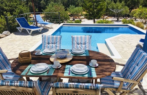 Elounda Villa | Private two bedroom villa, just 750 metres from Plaka, pool, garden, great views