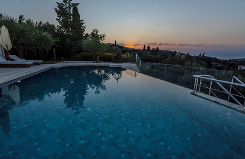 Kassiopi Villa | Private Villa at the headline with a panoramic view close to the main village