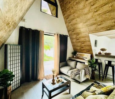 Silang Villa | PRIVATE VILLA IN TAGAYTAY with PRIVATE POOL and Basketball Court LMN PLACE