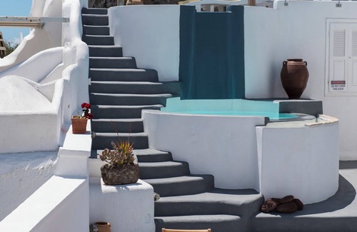 Megalochori Villa | Private Villa inside the traditional village of megalochori in santorini island