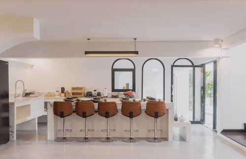 Chiang Mai House | Private Villa Old Town ChiangMai Prime Location