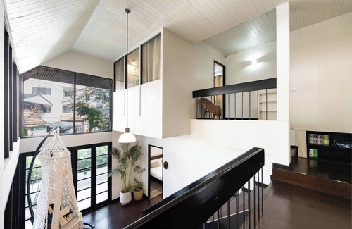 Chiang Mai House | Private Villa Old Town ChiangMai Prime Location