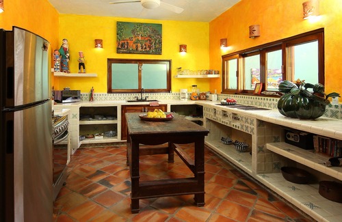 Sayulita House | Private Villa steps from town & beach. Huge kitchen/Pool/Wifi/AC & Potable Water