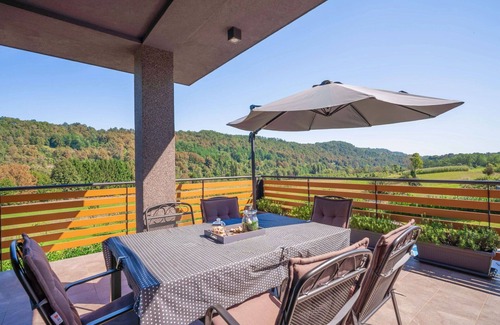 Presika House | Private Villa with A/C, hot tub, WIFI, private pool, TV, terrace, pets allowed, panoramic view