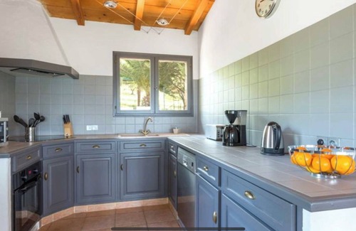 Olmeto House | Private villa with swimming pool and jacuzzi overlooking the Gulf of Valinco