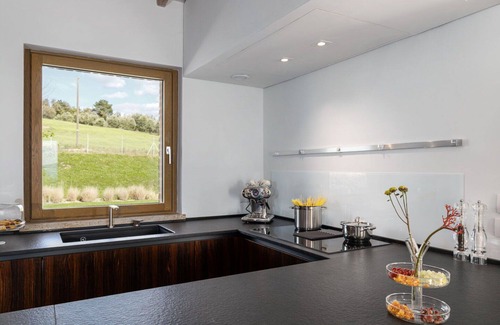 Volterra Villa | Private Villa with WIFI, private pool, hot tub, A/C, patio, pets allowed, close to San Gimignano