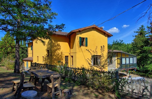 Anghiari Villa | Private Villa with WIFI, private pool, TV, balcony, pets allowed, panoramic view, close to Arezzo