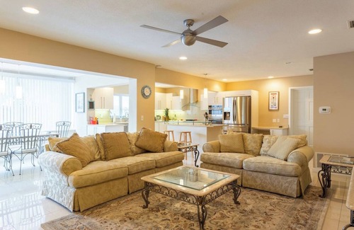 Siesta Key Village House | Private | Village+King Bed+Pool & Spa