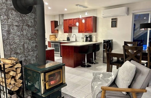 Nominingue House | Private Waterfront SPA Perfect Sunsets Clean Lake