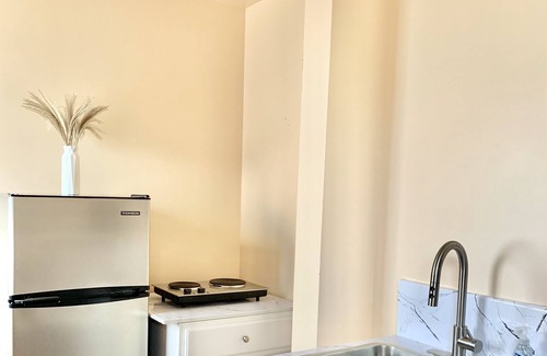 Charlottesville House | Private Woodside Cottage Lower Level - Minutes from downtown