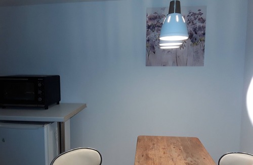 Bournemouth Cabin | Privet Annexe/garden room/studio /underfloor heating