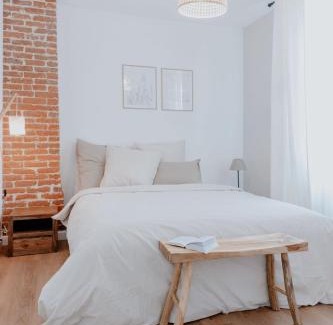 Beuzeville Apartment | Proche Honfleur Chaleureux Duplex Centre Ville 2