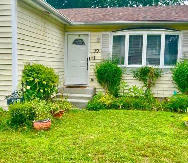 West Babylon House | Professional enviroment