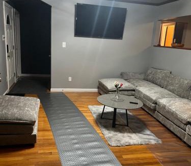 West Babylon House | Professional enviroment