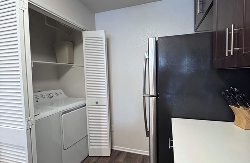 Mission Valley East Apartment | Promenade Rio Vista: 1BR Modern Escape – Mission Valley, San Diego