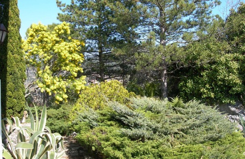 Aigueze House | PROMO!-10% Old restored chapel from the 12th century overlooking the Ardèche.