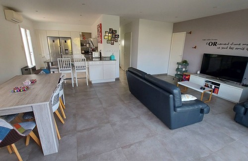 La Valette-du-Var Villa | PROMO Paradise with shaded terrace, garden, swimming pool, 15min from the sea