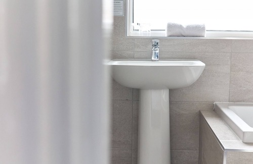 Jesmond Bed & Breakfast | Properties Unique | Dene Rooms Triple 29