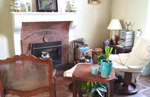 Brosses House | Propriete de 4 chambres avec terrasse et wifi a Brosses