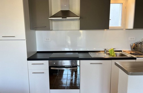 St.-Remy-de-Provence House | Provencal mazet at the foot of the alpilles, air-conditioned, in a little corner of paradise