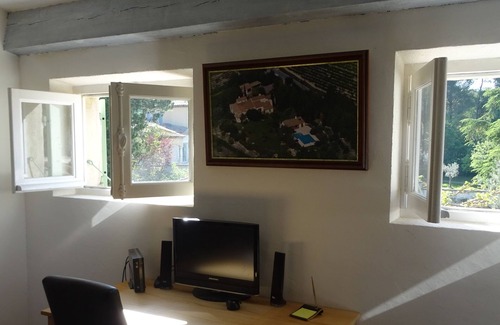 Ventabren Villa | Provencal Bastide to discover